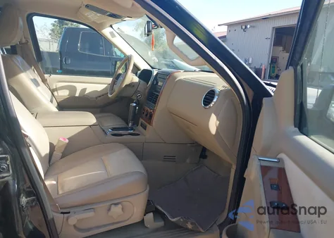 2010 Ford Explorer Eddie Bauer из США, поврежденный, VIN 1FMEU7EE2AUA67177